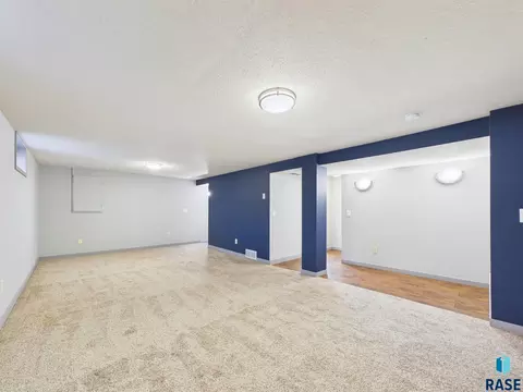 3200 E 17th St, Sioux Falls, SD 57103 photo 17