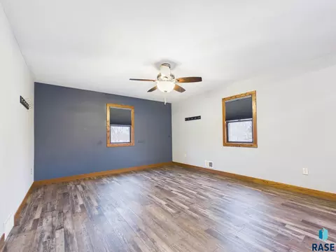 3200 E 17th St, Sioux Falls, SD 57103 photo 9