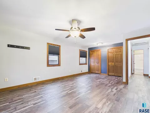 3200 E 17th St, Sioux Falls, SD 57103 photo 10