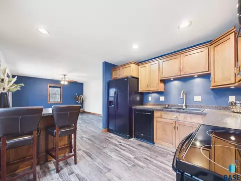 3200 E 17th St, Sioux Falls, SD 57103 photo 4