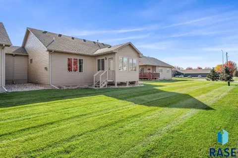 4504 E Kearney Pl, Sioux Falls, SD 57110 photo 22