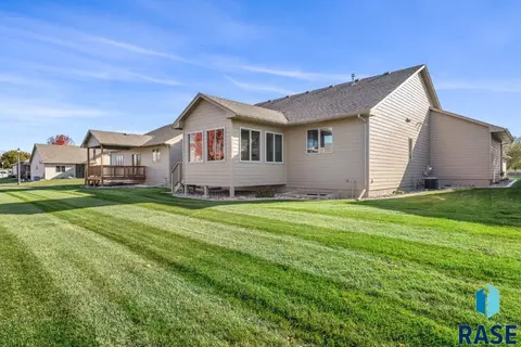 4504 E Kearney Pl, Sioux Falls, SD 57110 photo 21