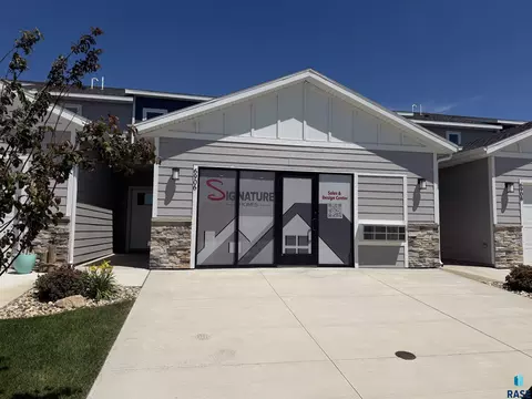 Exterior - 6906 E Brooks Edge Pl, Sioux Falls, SD 57110 photo 1 of 1