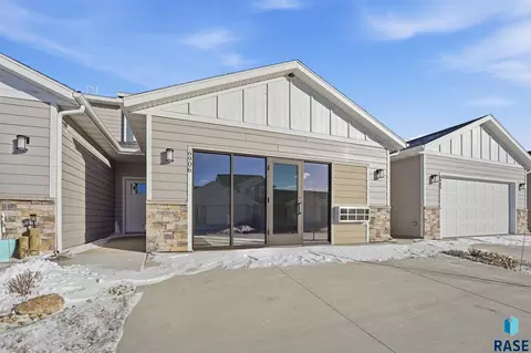 Exterior - 6906 E Brooks Edge Pl, Sioux Falls, SD 57110 photo 3 of 3