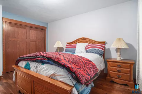1012 N Caleb Ave, Sioux Falls, SD 57103 photo 8