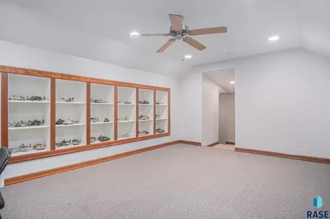 1012 N Caleb Ave, Sioux Falls, SD 57103 photo 16