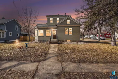 219 N Donaldson St, Luverne, MN 56156