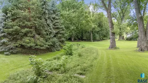 2841 E Old Orchard Trl, Sioux Falls, SD 57103 photo 71