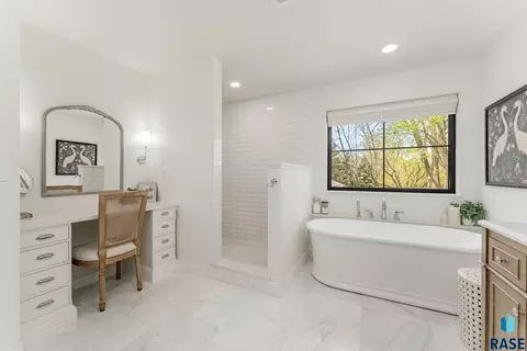 2841 E Old Orchard Trl, Sioux Falls, SD 57103 photo 29