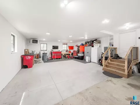 2841 E Old Orchard Trl, Sioux Falls, SD 57103 photo 49
