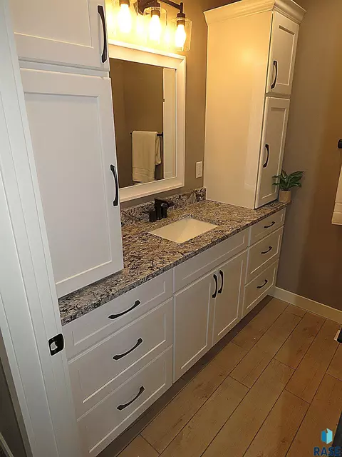 Bath - 27240 S Noble Cir, Tea, SD 57064 photo 6 of 6