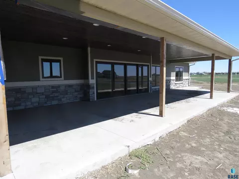 Exterior - 27240 S Noble Cir, Tea, SD 57064 photo 4 of 6