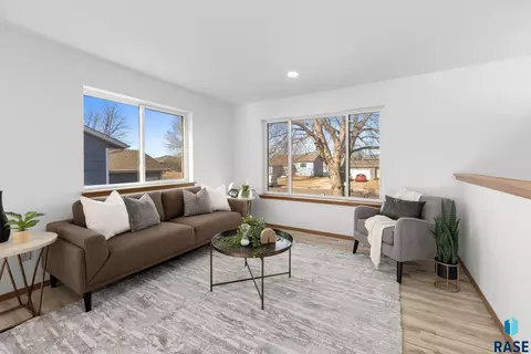 215 E Kevin Dr, Tea, SD 57064 photo 11