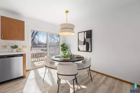 215 E Kevin Dr, Tea, SD 57064 photo 9