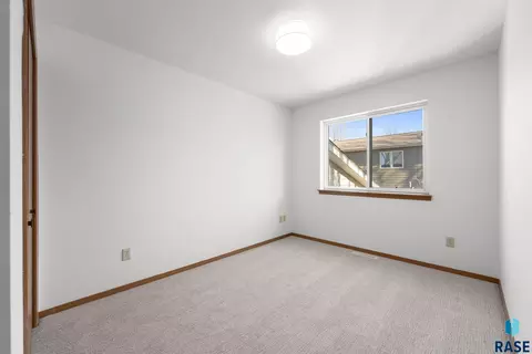 215 E Kevin Dr, Tea, SD 57064 photo 16