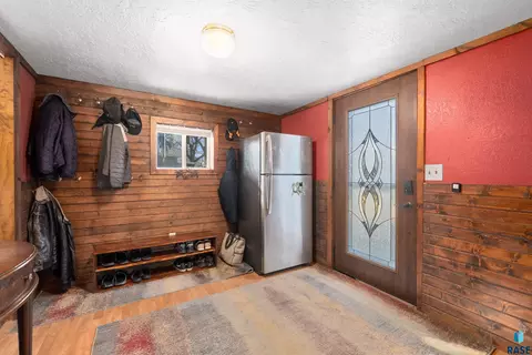 105 E 2nd St, Hartford, SD 57033 photo 5