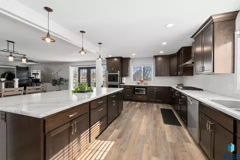 300 S Park Ave, Colton, SD 57018