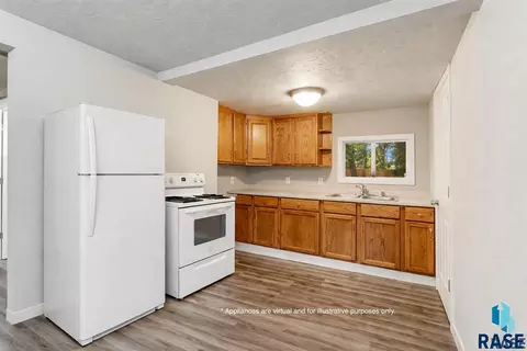 1304 E 22nd St, Sioux Falls, SD 57105 photo 4