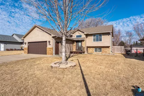 6800 W 61st St, Sioux Falls, SD 57106