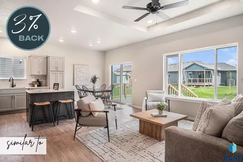 9205 W Counsel St, Sioux Falls, SD 57106