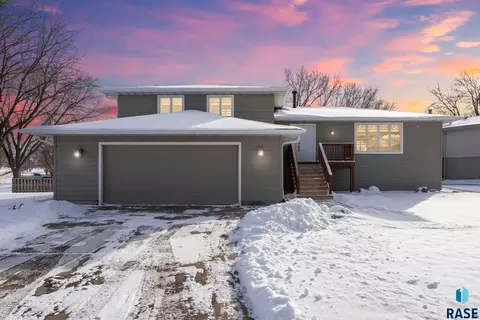 4500 S Tomar Rd, Sioux Falls, SD 57105