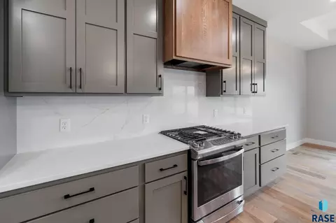 Kitchen - 1137 E Thompson Pl, Tea, SD 57064 photo 5 of 5
