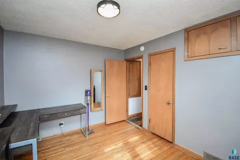 209 E 4th St, Crooks, SD 57020 photo 19