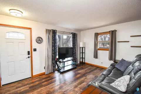 209 E 4th St, Crooks, SD 57020 photo 4