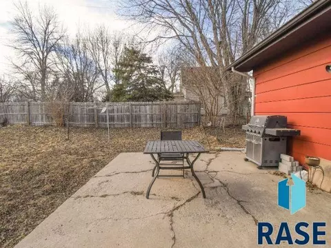 209 E 4th St, Crooks, SD 57020 photo 27