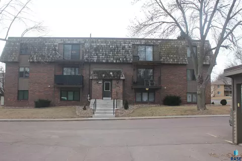3704 S Terry Ave #302, Sioux Falls, SD 57106