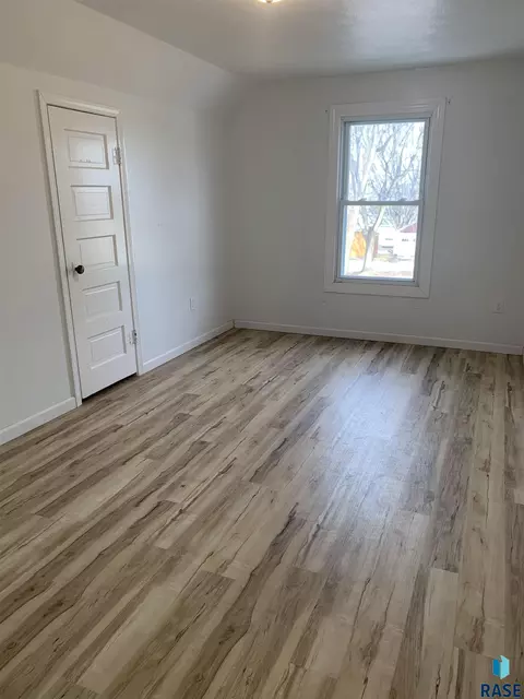 207 E 9th St, Dell Rapids, SD 57022 photo 47