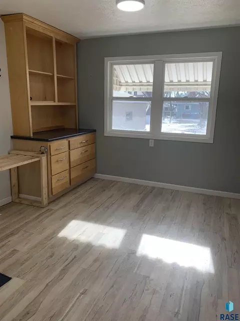 207 E 9th St, Dell Rapids, SD 57022 photo 32
