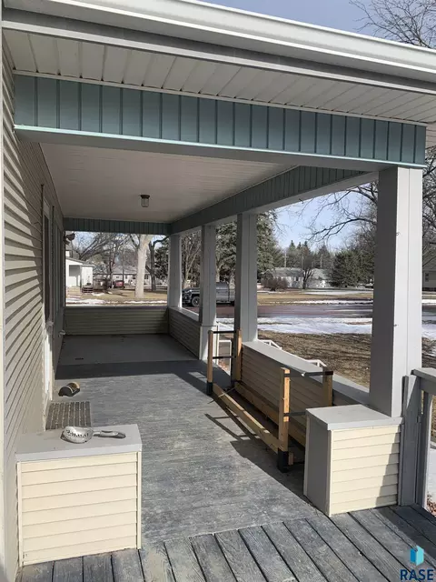 207 E 9th St, Dell Rapids, SD 57022 photo 20