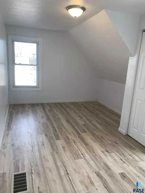 207 E 9th St, Dell Rapids, SD 57022 photo 49