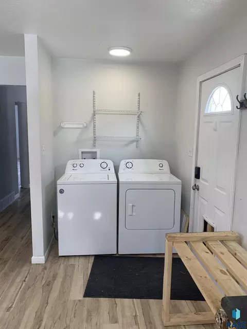 207 E 9th St, Dell Rapids, SD 57022 photo 35