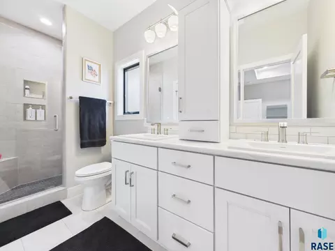 Bath - 5408 E 64th St, Sioux Falls, SD 57108 photo 1 of 2