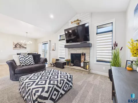 Living - 5408 E 64th St, Sioux Falls, SD 57108 photo 1 of 1