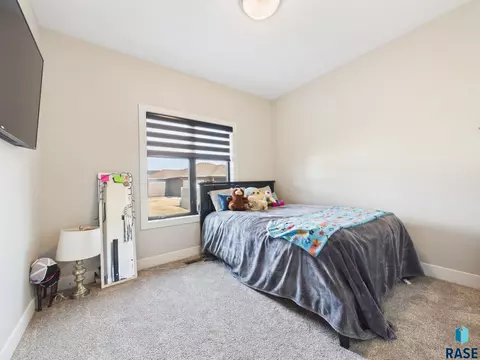 Bedroom - 5408 E 64th St, Sioux Falls, SD 57108 photo 3 of 4