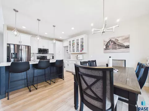 Dining - 5408 E 64th St, Sioux Falls, SD 57108 photo 1 of 1
