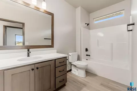 Bath - 2405 E Tinley St, Brandon, SD 57005 photo 2 of 2