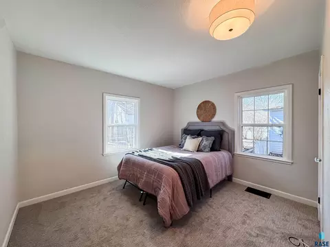 484 E 2nd St, Parker, SD 57053 photo 22