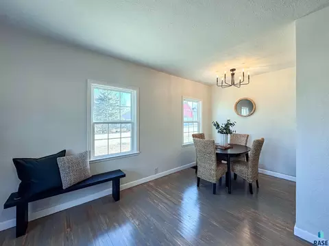 484 E 2nd St, Parker, SD 57053 photo 13