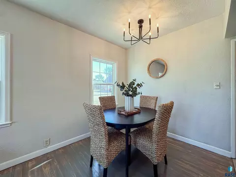 484 E 2nd St, Parker, SD 57053 photo 15