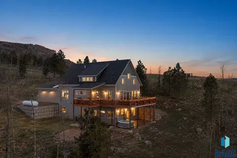 20884 Majestic Heights Rd, Sturgis, SD 57785