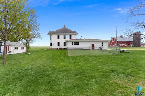 Exterior - 25681 Ditch Rd, Renner, SD 57055 photo 12 of 18