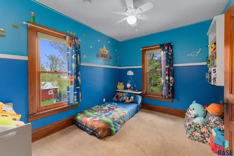 Bedroom - 25681 Ditch Rd, Renner, SD 57055 photo 3 of 7