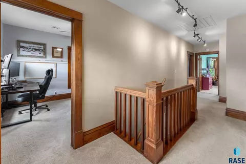Entry Way - 25681 Ditch Rd, Renner, SD 57055 photo 6 of 7