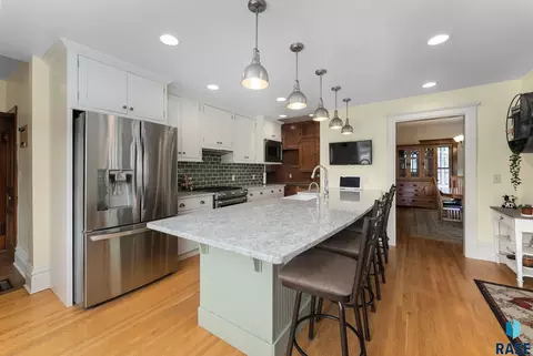 Kitchen - 25681 Ditch Rd, Renner, SD 57055 photo 7 of 7