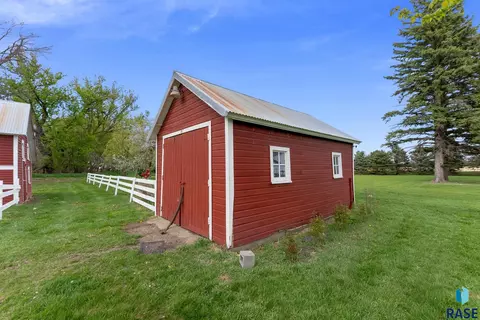 Exterior - 25681 Ditch Rd, Renner, SD 57055 photo 18 of 18