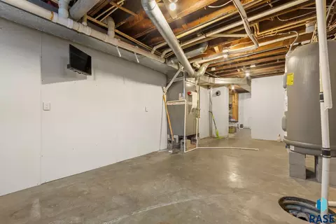 216 N Dakota Ave, Davis, SD 57021 photo 13